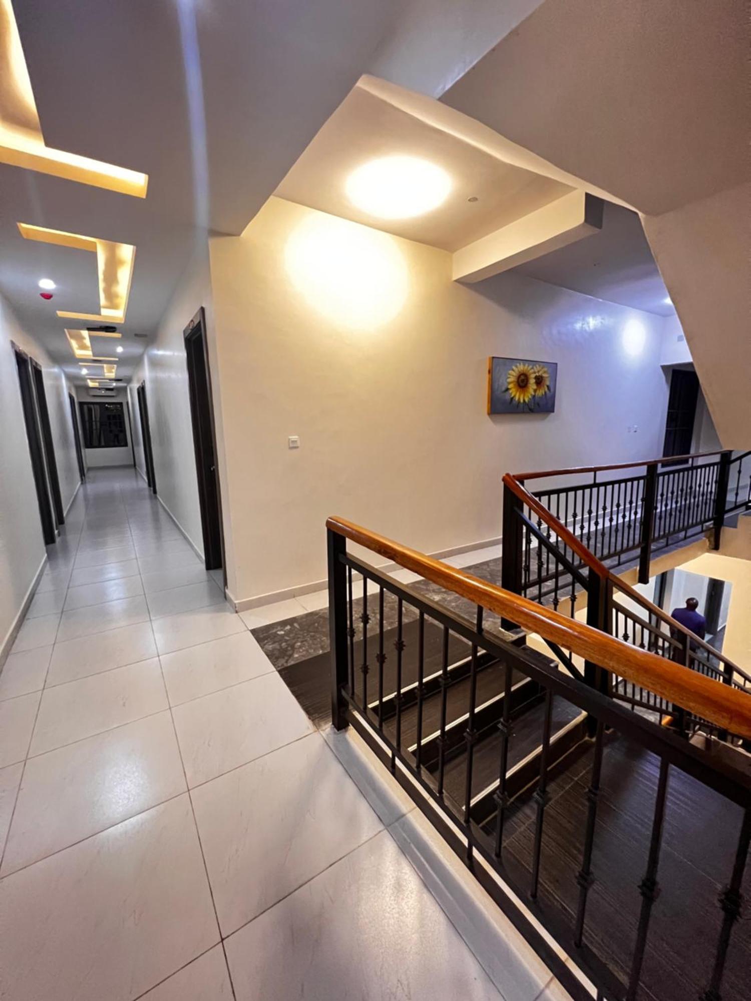 De Rigg Place Embassy ラゴス エクステリア 写真